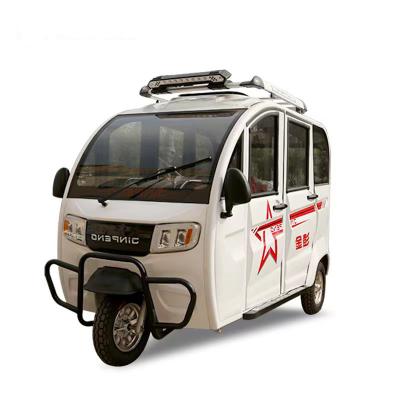 China 3 Wheel Enclosed Electric Cargo Tricycle 650W Mini New Energy 60V For 4 Passenger for sale
