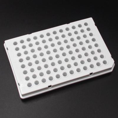 China lab consumable 96 well PCR plate with sealing film USP approved PP material Sterilized for sale