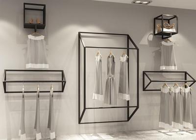 China Estilo pequeño y ligero modificado para requisitos particulares de la exhibición de pared del estante/de la ropa de exhibición de la talla de ropa en venta