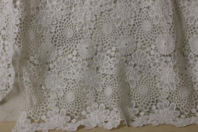 China Flower Pattern Guipure Lace White , White Chantilly Lace Fabric for sale