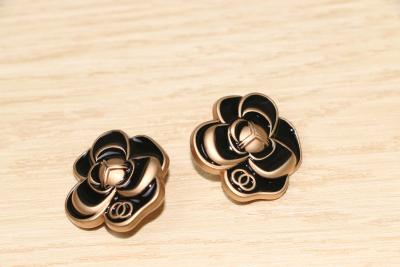 China 3D Decorative Clothing Buttons 34L Ecofriendly For Multiusage for sale