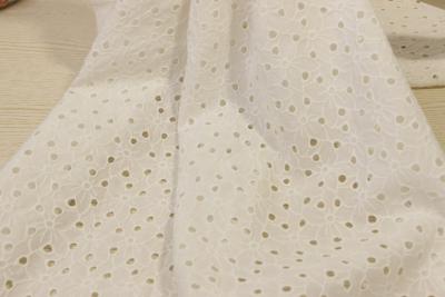 China el algodón 15yds bordó la tela del cordón adelgaza translúcido para Multiapplication en venta