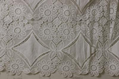 China White Embroidered Lace Fabric 120cm Width Ecofriendly Class4 Color Fastness for sale