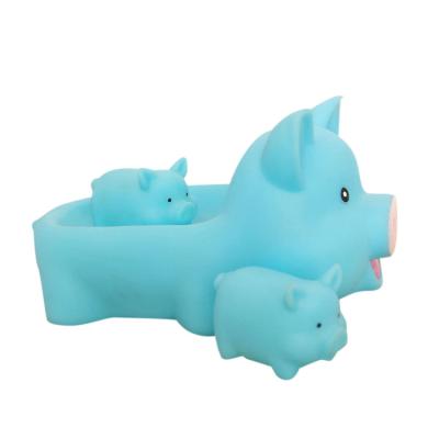 China Eco - Friendly Custom Floating Children'S Bath Toys Blue Cute Bath Pig Set Toy for sale