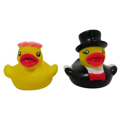 China Bride And Groom Wedding Baby Rubber Duck Phthalates Free PVC With Hand Painting for sale
