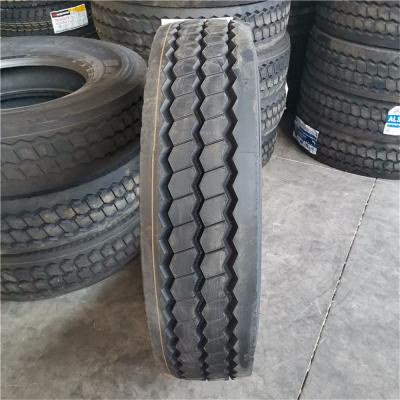 China 11R22.5 12R22.5 neumáticos para camiones y remolques con ruedas neumáticos al vacío de alambre en venta