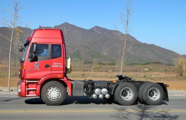 Quality 20 Ton Foton Auman Etx 9 Series Heavy Tractor Trailer Truck 400 HP 6X4 Tractor for sale