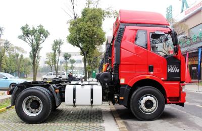 China FAW J6M Heavy Duty Truck Trailer 350 HP Tractor 4X2 for sale