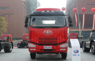 China PLA J6M Schwerlastwagen 280 PS Traktor Anhänger Lkw 4X2 zu verkaufen
