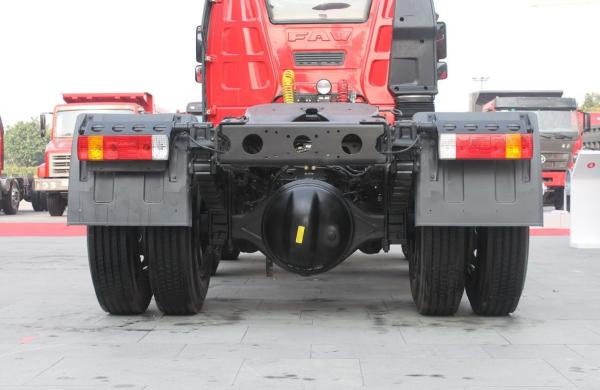 Quality FAW J6M Heavy Tractor Truck And Trailer Equipment 320HP 6X2 Tractor Units for sale