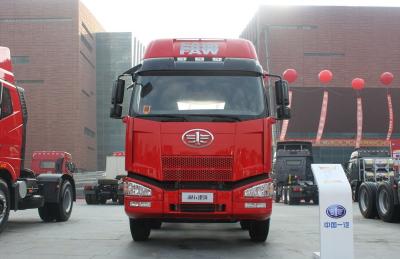 Κίνα FAW J6M βαρέος ελκυστήρας φορτηγό και εξοπλισμός ρυμουλκούμενου 320HP 6X2 μονάδες ελκυστήρα προς πώληση
