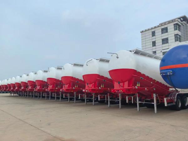 Quality 3 Axle Bulk Cement Trailer 10000 Gallons 36 Cubic Meters Fly Ash Trailer for sale