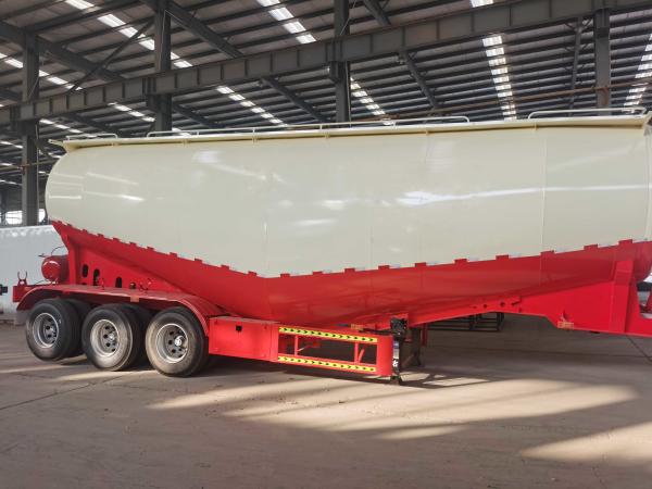 Quality 3 Axle Bulker Cement Tanker Trailer 10000 Gallon 42 Cubic Meters Fly Ash Trailer for sale