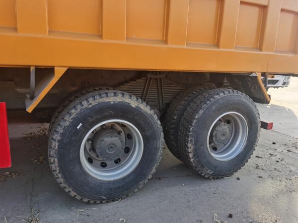 Quality 371HP Sinotruk HOWO 6X4 Used Dump Trucks For Sale Used Dump Trailer for sale