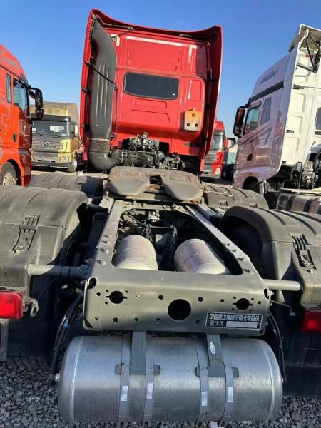 Quality Sinotruk Howo 6x4 Tractor Truck T7H 540HP Howo 6x4 Tractor Head Truck for sale