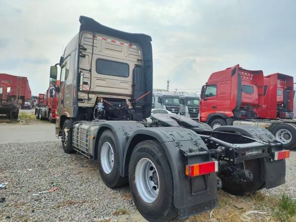 Quality Dongfeng Used Tractor Head Truck 6x4 Heavy Duty Mining 10-Wheel 40t 560hp for sale