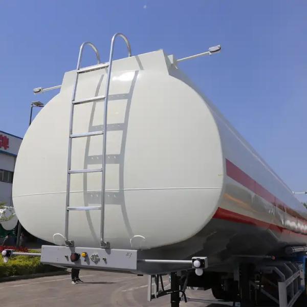 Quality 7000 Gallon Portable Diesel Fuel Tanker Trailer Oil Tank 3 Axles Carbon Steel for sale