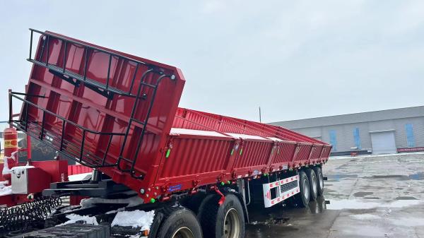 Quality Side Wall Semi Trailer truck With Twist Locks 3 Axles Stake Cargo Trailer for sale