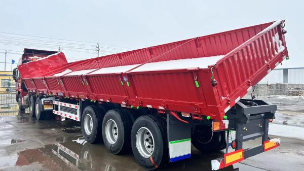 Quality Side Wall Semi Trailer truck With Twist Locks 3 Axles Stake Cargo Trailer for sale