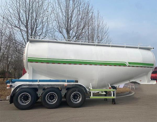 Quality 3 Axles Dry Bulk Cement Trailer Semi Trailer Cement Powder Trailer for sale