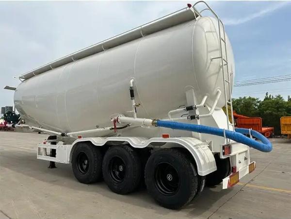 Quality 53 cbm v type Bulk Cement powder Tank Trailer bulk cement tank semi trailer / for sale