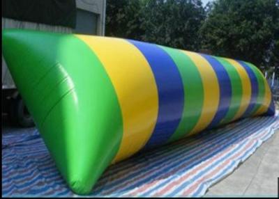China Gota inflable maravillosa del lanzamiento del salto/del agua de la gota de la aguamarina con colores multi en venta
