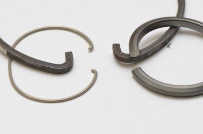 China Hardware Fasteners Wire Snap Ring For Impact Loading Various Sizes for sale