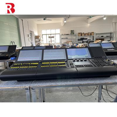 China Escenario de tamaño completo Sistema de control DMX digital portátil Compacto Tiger Touch Ii en venta