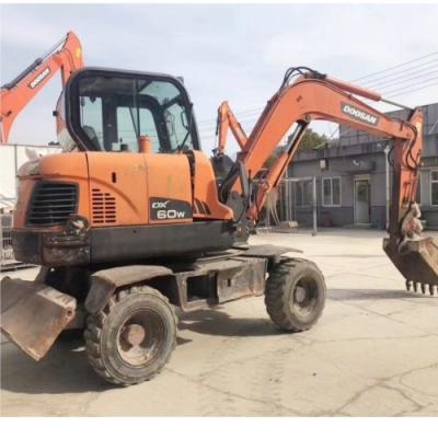 China 6 Tons Used Wheel Excavator Fuel Saving Doosan Korean Excavator DX60W for sale