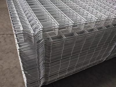 China El polvo cubrió el alambre curvado 3d Mesh Fence Galvanized Steel del 1.5m en venta