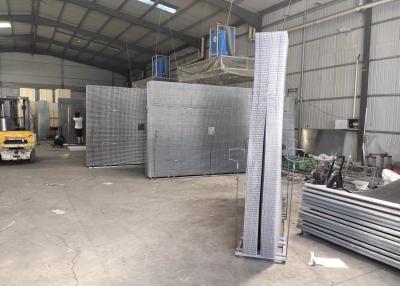China Galvanized 4x4 Inch Welded Wire Mesh Panel For Fence Building for sale
