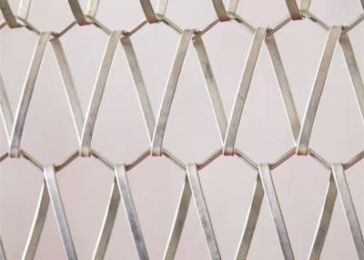China Enlace de metal espiral 3 mm paneles de malla de alambre decorativo red para cortina en venta