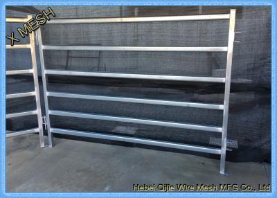 China Hot Galvanized Horse Wire Mesh Fence Panels Steel Pipe Silver Color For Farm à venda
