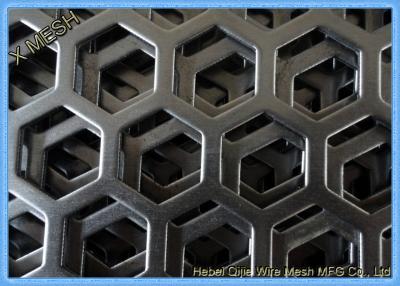 China Hexagonal Perforated Metal Mesh , Lightweight Aluminum Perforated Metal Sheet for sale