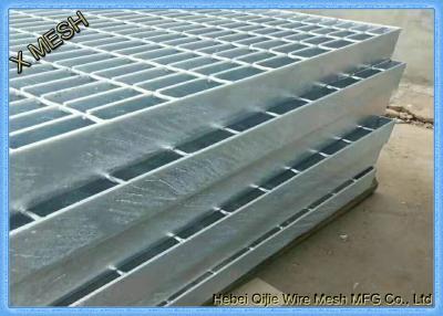 China Low Carbon Walkway Galvanized Steel Grating For Building Material Drainage System for sale