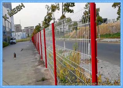 China 10 Gauge Triangle Curved Metal Fence 3D Wire Mesh Fence Black PVC Coated SGS Approved for sale