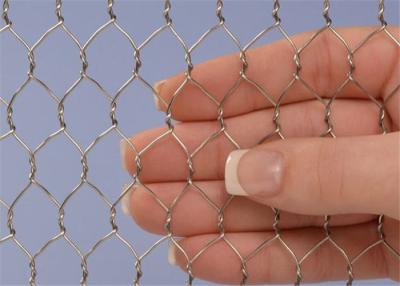 China Poultry Netting Chicken Wire Mesh , Plain Weave Galvanized Hexagonal Wire Mesh for sale