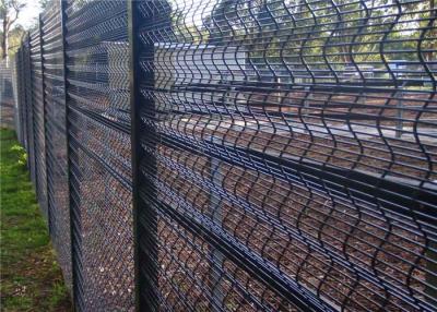 Chine garde à haut risque de site d'anti de montée de maille de prison barrière de gril contre la clôture de frontière de vol 358 barrières de haute sécurité à vendre