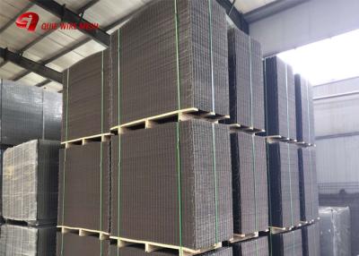 China Los paneles de malla soldada con autógena galvanizada del agujero rectangular / los paneles del alambre el tamaño de 2.9 X 2.0 M en venta
