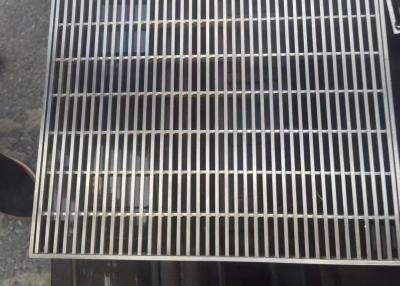 Chine Le HDG pressent la grille en acier augmentée soudée de la maille 2mm en métal pour le conduit d'évacuation à vendre