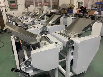 China envoltura plana del Wonton de la bola de masa hervida de los tallarines de la máquina de la prensa de las pastas de 220V 1500W en venta