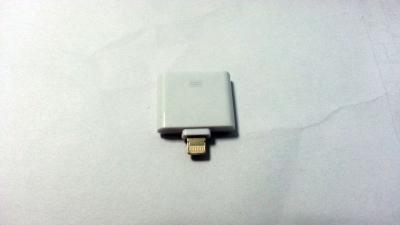 China 30 Pin To Lightning Adapter Apple iPhone Accessory For Iphone5 / Iphone 4 for sale