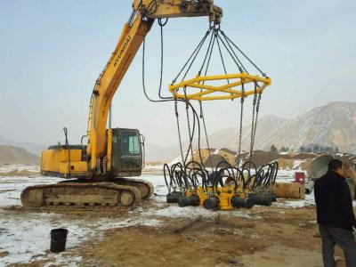 China Super Hydraulic Pile Breaker Cut Round Piles , Concrete Pile Cutting Machine for sale