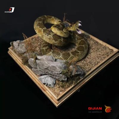 China Meticulously crafted  Crotalus Oem Custom Resin Statue for sale