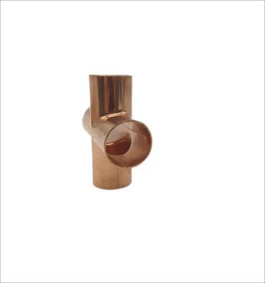 China 1/2 Cross-connection Pipe Fitting with Female End Connection Type en venta