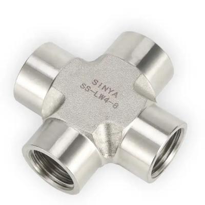 China ASTM A312 Standards Cross Pipe Fitting with 150 PSI Pressure Rating Te koop