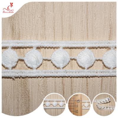 China Milk Silk Pom Pom Lace Trims Bilateral Border For Bed Home Textiles for sale