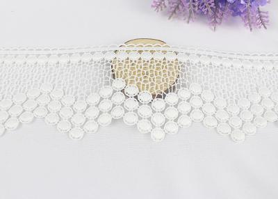China Water Soluble Floral White Guipure Lace Trim , 7.5cm Width Flat Vintage Lace Ribbon for sale