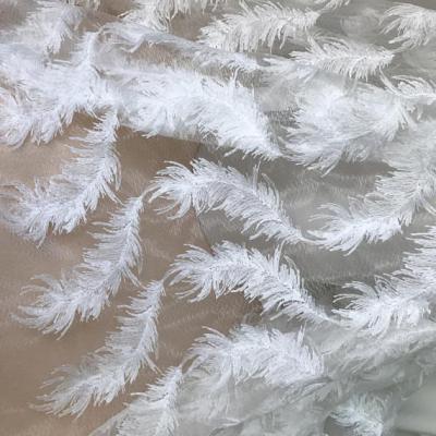 Китай Белое простирание вышило ткани шнурка сетки двором для платья свадьбы/платья вечера продается