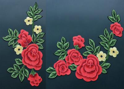 China El escote colorido del poliéster bordó remiendos del Applique/remiendos bordados grandes de la flor en venta